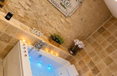 Loft Suite de luxe - Jacuzzi - SPA - Balnéo Vendôme - Foto 5