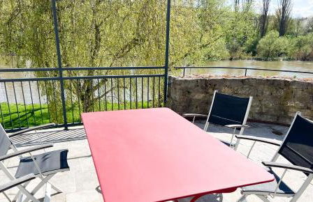 Schönes Single Dachgeschoss-Apartment mit Mainblick - Foto 2