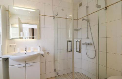 Ferienwohnung "Il Paradiso" in Schluchsee mit Dachterrasse und Seeblick - Foto 9