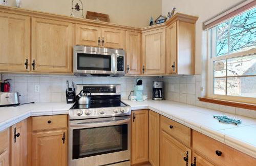 Howard's Lakehouse by the Sea - Foto 9