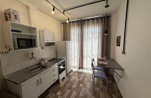 47 Apartamento ao lado Materdei, MPMG, Area privativa, cozinha completa, máquina de lavar e vaga - Foto 5