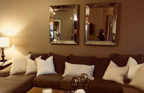 Beautiful Mountain Home - Photo 8