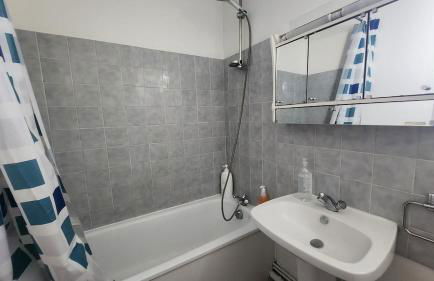 Studio lumineux, confortable et calme, Parking - Foto 7