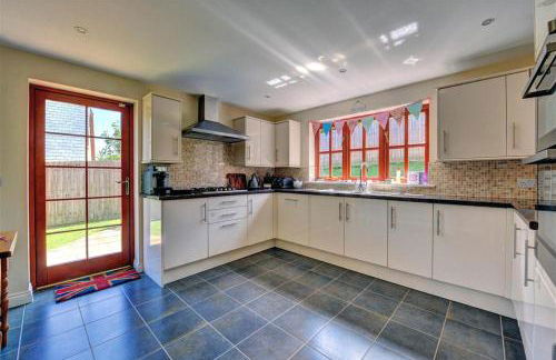 28 Barnes Meadow - Foto 8