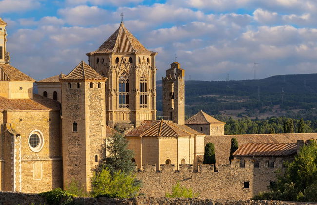 Excursión al Monasterio de Poblet - Foto 1