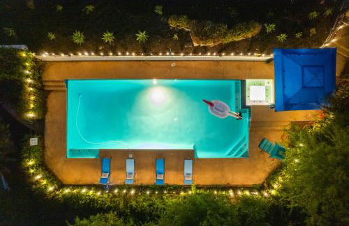 Entire Private Home with 2 Bedrooms 1 Bathroom, Grand View, King Bed, Spacious, Parking, Available Now - Foto 59