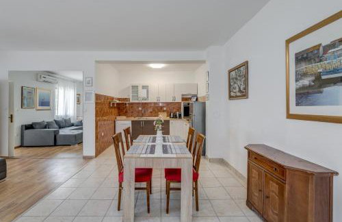 Meje seafront suite - Photo 10