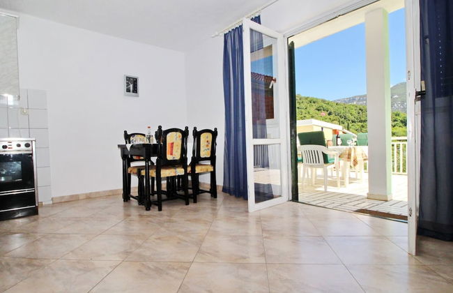 Holiday Home Gea - Three Bedroom Holiday Home With Terrace and Partial Sea View - Foto 1