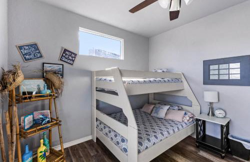 Steps to the Beach l Modern Interior - Foto 31