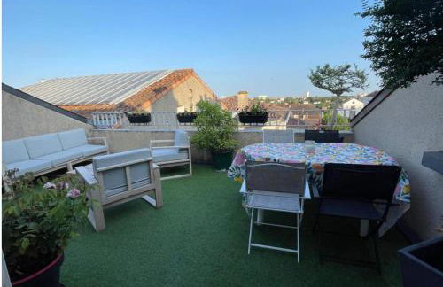 Grand Appartement Hypercentre avec Terrasse et Parking - Foto 15