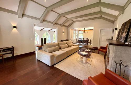 Casa 13 Floresta Boa Vista - Casa Espetacular com 6 Quartos e Arquitetura Única - Photo 27