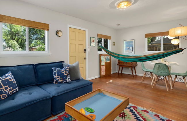 Old Town Retreat w/ Vintage Flair Near Csu, Bikes! - Photo 15