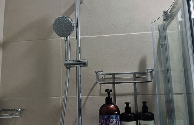 Romantic Chalet- Hot Tub- Games Room-stream-views - Foto 10