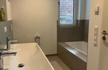 Luxuswohnung in Villa mit fantastischem Blick - Photo 12