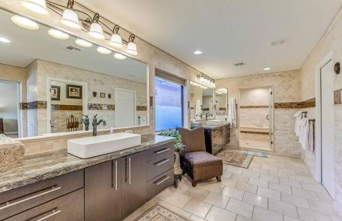 Gorgeous Resort Home -Right off the back nine! - Foto 26
