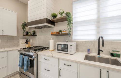 Pool House Near NYC FIFA Stay for Groups - Foto 66