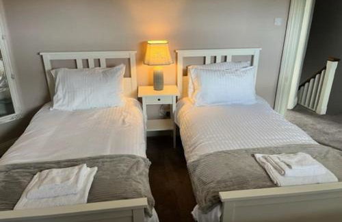 The Blue Cottage with luxurious Super King bed - Photo 32