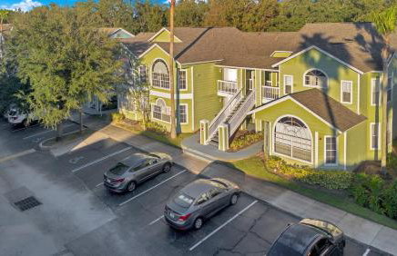 Familiar Retreat with Resort Access Near Disney - Foto 29