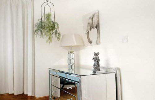 Cosy Coastal Townhouse 10-Min-Drive to Beach - Foto 21