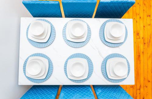 TWO town homes! 6 Bedrooms, 2 King beds, Walk to Eats - Foto 43