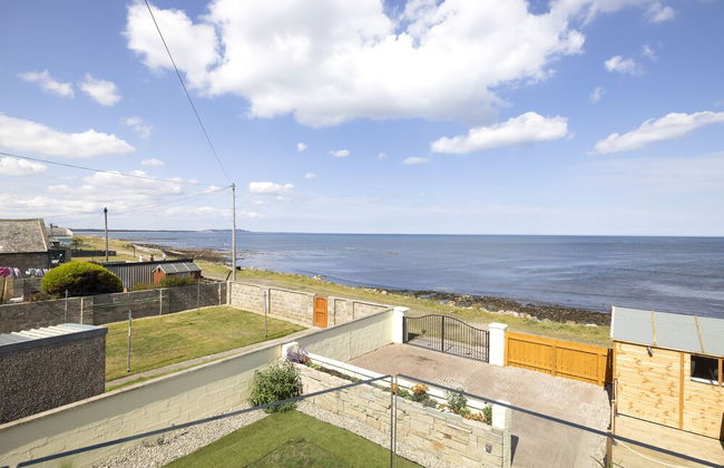 JOIVY Aurora House - 4 Bed With Hot Tub And Sea View - Foto 50