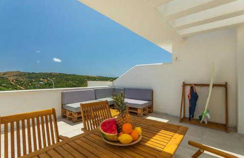 Apartamento con terraza, piscina y parking - Foto 19