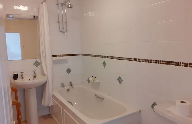 House - Sleeps 6 & Paid off Site Parking Available - Foto 7