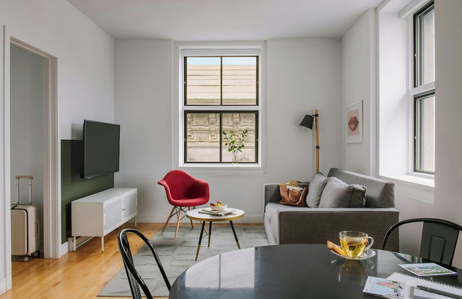 Sonder by Marriott Bonvoy Le Victoria Apartments Old Montreal - Photo 1