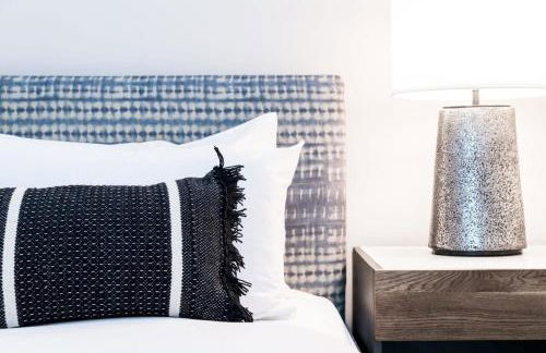 CozySuites Music Row Stunning 2BR -free parking 35 - Foto 15