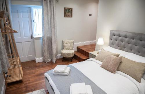 5 Bed Luxury Townhouse with Hot Tub, Rooftop Terrace, Perfect for Groups, Near Cruise Terminal - Foto 50