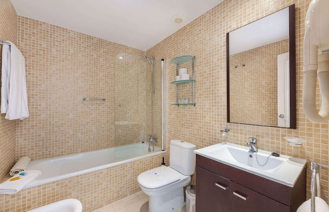 Ramada Hotel & Suites by Wyndham Costa del Sol - Photo 79