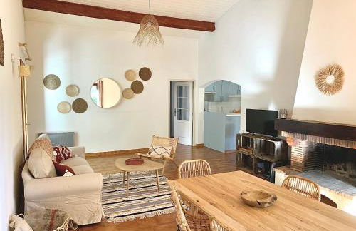 Villa privée dans un cadre verdoyant , piscine et grand jardin - Foto 2