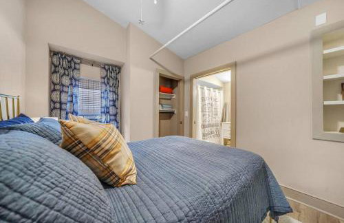 Luxury Apartment in Historic Carriage House - Foto 19