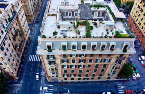 Suite Lambruschini central with top city view - Free covered parking - Foto 34