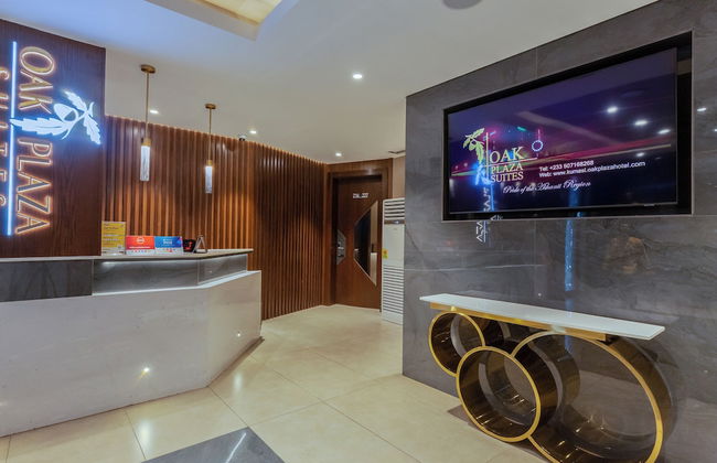 Oak Plaza Suites - Photo 1