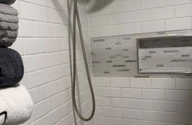 Modern Stay in Downtown Jersey City, Close to NYC! - Foto 26