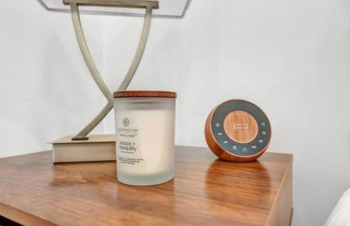 Trendy Two-Level Apartment - Foto 28