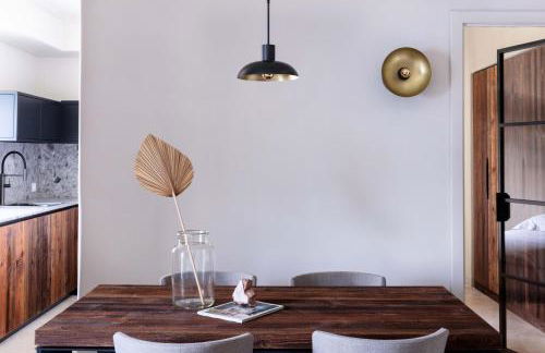 Laqua by the lake - Photo 6