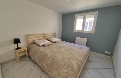 petit T2 de la fosse à l'âne - Photo 1