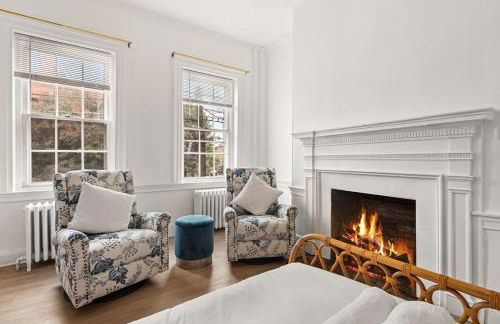 Historic 1790s Old Town Gem 5BR with Parking - Prince Street - Foto 9