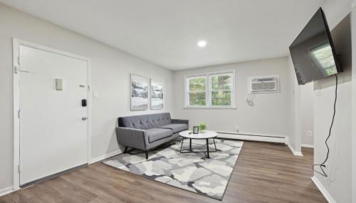 PineBrook 1406 I 2br Garden Style Apartment ! - Foto 2