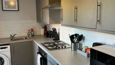 Storey Apartment - Downstairs 2bed Flat - Photo 3