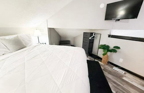 Lakefront Home-3BD25BADockGrillFirepitPool - Foto 24