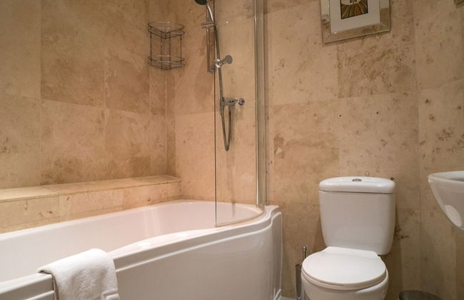 The Helaina Luxury Apartments - Foto 33