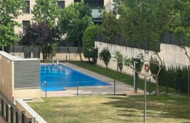 Nuevo, espacioso y confortable con pkg y piscina - Foto 32