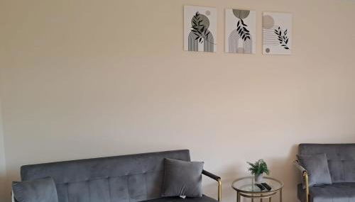 SALE 3 bed House CALNE SLEEPS 6 pet-friendly - Foto 2