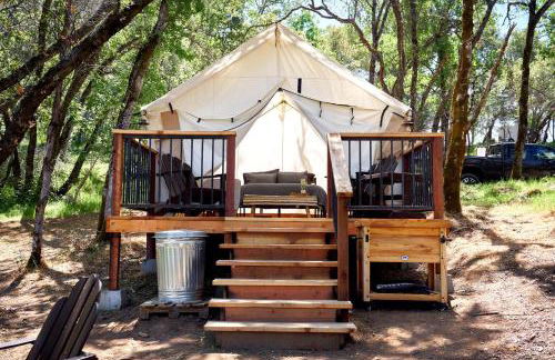 Safari Tents for Romantic Escapes in California's El Dorado County - Foto 8