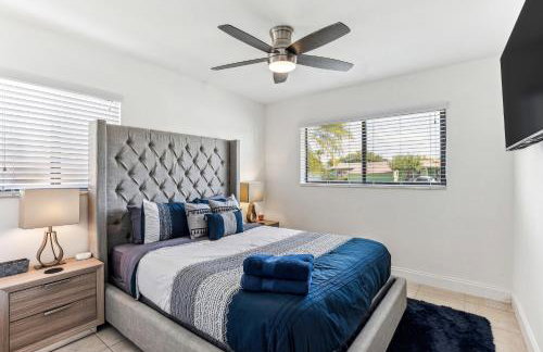 Miami Oasis, Spacious 4-Bedroom Home with Pool - Photo 4