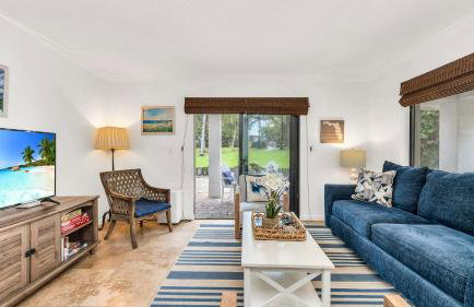Juno Beach Seaside Escape I Steps from the Ocean! - Foto 6