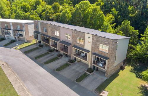 Noble Nest 5 Min to Downtown and U of A - Photo 33